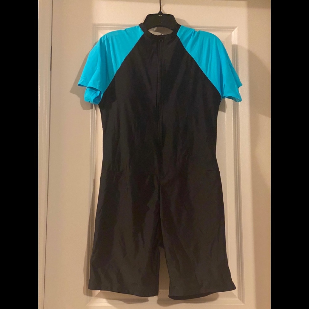 Scuba/swimsuit